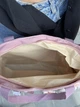 Сумка молодіжна жіноча через плече зі значками пудрова. Сумка тоут. Сумка месенджер. - зображення 6