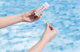 Paski testowe 3 w 1 do analizy wody w basenach i spa Bestway Flowclear 58142 Swim Doctor Pool & Spa Test Strips 50 szt (6942138901450) - obraz 3
