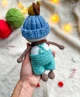 Новогодний вязаный снеговик – игрушка амигурумы для рождественского декора. - изображение 7