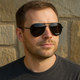 Модные мужские солнцезащитные очки 2025 aviator polarized gun солнечные защитные UV400 поляризационные антибликовые авиаторы для рыбалки отдыха авто стильные polaroid от солнца в форме капли окуляры полароид smoke линзы твердый чехол в комплекте - изображение 1