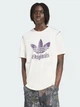 Футболка хлопковая длинная мужская Adidas Originals JY2760 2XL Белая с принтом (4068808729901) - изображение 1