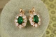 Серьги Xuping Jewelry цинния с зеленым камнем 2,3 см золотистые - изображение 1
