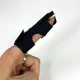 Фиксатор на палец руки с липучкой Finger Splint Doctor, ортез-бандаж для стабилизации и защиты пальца при растяжениях, переломах, вывихах, артрите и травмах, универсальный размер Черный, FSDA-1-Black - изображение 4