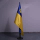 Флаг Украины с трезубцем, атласный, 95x140 см, размер накатки 20*30см. - изображение 2