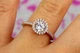 Кільце Xuping Jewelry тонке камінь у колі дрібного каміння з боків каміння р 19 золотисте - зображення 6