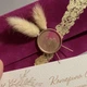 Конверт оксамитовий під гроші розмір 16,6 х 8 см з печаткою поталлю декором та листівкою на магнітній застібці кольору фуксія - изображение 2
