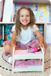 Drewniany domek dla lalek Ricokids 3-piętrowy (5903890605476) - obraz 9