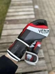 Боксерские перчатки Venum Elite Neo 8 oz (черный/красный/белый) — PU кожа, для бокса, тренировок и спаррингов - изображение 3