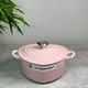 Каструля Le Creuset Heart 1,9 л Shell Pink (21401207774455) - зображення 1