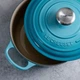 Кастрюля Le Creuset Signature Teal 2,4 л с крышкой бирюзовая (21177201702430) - изображение 5
