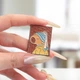 Брошь-значок BROCHE бижутерия Животные Капибара с жемчужной серёжкой коричневая BRGV115088 - изображение 4