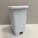 Контейнер для сміття пластиковий 8 л з педалькою Ucsan Plastik 344 - зображення 1
