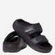 Klapki damskie Crocs Classic Cozzzy Sandal 207446-060 41-42 Czarne (196265136988) - obraz 2