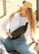 Женская кожаная сумка через плечо бананка Sambag Holster MSH черная с перфорацией - изображение 4