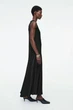 Сукня жіноча cos asymmetric twist-panel midi dress 1243410002 36 Чорна - зображення 4