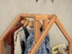 Будиночок-вішалка для одягу з колесами Busy Wood Чорний 50х50х112 см - зображення 4