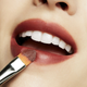 Szminka do ust M.A.C Powder Kiss matowa 927 Turn To The Left 3 g (773602588763) - obraz 3