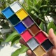 Набор красок для грима 12 цветов Mecolor с палитрой и кисточками - изображение 3