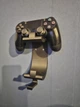 Настенный держатель 2в1 для геймпадов DualShock 4 и гарнитуры - изображение 3