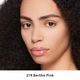 Блеск для увеличения объема губ Gucci Gloss À Lèvres Hydrating Plumping Lip Gloss 219 Bertha Pink 6 мл - изображение 7