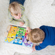Дерев’яна дошка Melissa & Doug із засувками (SM93406/6075185) (681147006140) - зображення 5