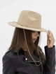 Шляпа федора из шерсти D.Hats с цепью и булавкой цвет бежевый - изображение 2