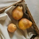 Свеча "Груша S" парфюмированная, аромат - Orchard Pear (Садовая груша), из натурального пчелиного воска, 80 - изображение 5