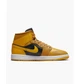 Кросівки жіночі Jordan Wmns Air 1 Mid Orange 38 Зелений BQ6472-700 - зображення 4