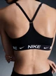 Top sportowy damski Nike W Nk Df Indy Lgt Spt Bra FD1062-011 L Czarny (197595465953) - obraz 2