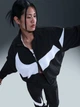 Спортивная ветровка для бега женская Nike W Nsw Logo Os Track Jkt HV4107-010 L Черная (0198485096776) - изображение 5