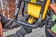 Вибратор-рюкзак глубинный аккумуляторный DeWalt Powershift DCPS310N - изображение 12
