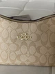 Жіноча сумка Coach Bolso de hombro Teri пісочний через плечі - зображення 5
