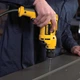 Дриль мережевий DeWALT, безударний, 550 Вт, 7.9 Нм, 0-2800 об/хв, патрон 10 мм швидкозатискний, кількість швидкостей - 1, вага - изображение 6