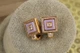 Серьги Xuping Jewelry Три квадрата с сиреневой керамикой 1,6 см золотистые - изображение 3