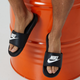Klapki basenowe męskie Nike Victori One CN9675-002 42.5 26.7 cm Czarne (194497882086) - obraz 2