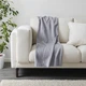 Плед флісовий IKEA VITMOSSA 120x160 см м'який теплий світло-сірий у смужку ІКЕА ВІТМУССА 903.048.89 - зображення 3