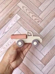 Силиконовая машинка-грызунок "Baby Truck" с вращающимися колесами для малышей от 6 месяцев бежевый (PC1034) - изображение 9