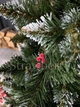 Искусственная заснеженная елка Элитная высотой 1.8 м из ПВХ роскошная новогодняя елка с шишками и калиной, рождественская пышная долговечная елка с густыми ветками для дома Зеленый - изображение 3