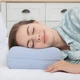 Походная ортопедическая подушка для сна Travel Pillow L, бежевая - изображение 5