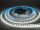 Світлодіодна стрічка 1 м SMD2835 120 LED 12В 10Вт/м IP20 6000-6500K холодний білий (35504412) - зображення 2