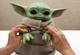 Игровая фигурка плюшевый Грогу (Малыш Йода) Star Wars в меховой куртке MATTEL 28 см Мандалорец Зеленый - изображение 7