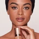 Тональная основа для лица Charlotte Tilbury Airbrush Flawless Foundation (30 мл) 12 COOL - изображение 4