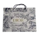 Пакет Dior белый с рисунком Toile de Jouy тигры и лес, золотая надпись, черные веревочные ручки, премиальный картонный пакет для - изображение 1