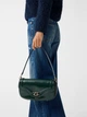 Сумка багет жіноча зі штучної шкіри середня Guess Dea HWTG7993200 FOR Темно-зелена (800070344419) - зображення 2