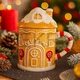 Новорічна керамічна кружка з кришкою у формі пряникового будиночка, 470 мл (928-187) - зображення 1