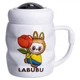 Чашка фарфоровая с крышкой Labubu 400 (мл) подарочная кружка прикольная чашка для детей на подарок Белый с желтым FM-54D - изображение 4