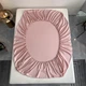 Простыня на резинке Softable Fabric 150×200 + 2 наволочки — мягкая, плотная, комфортная, розовый (KT7006022) - изображение 7