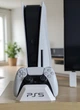 Підставка для контролера PS5 DualSense Біла - зображення 3