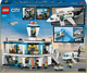 Конструктор LEGO CITY Аеропорт із літаком 887 елементів (60502) - зображення 9