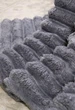 Плед шарпей Home Textiles Grey 200х230 см покривало з мікрофібри на ліжко диван сіре - зображення 6